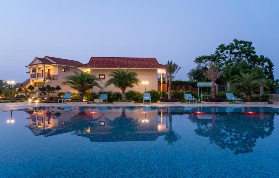 River Bank Jungle Resort