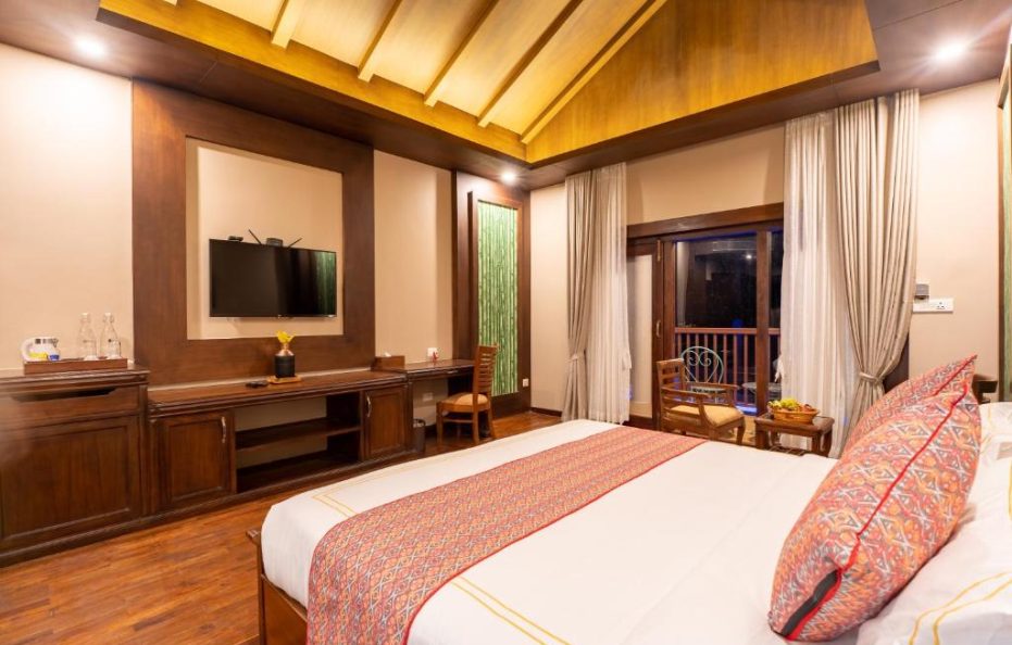 River Bank Jungle Resort